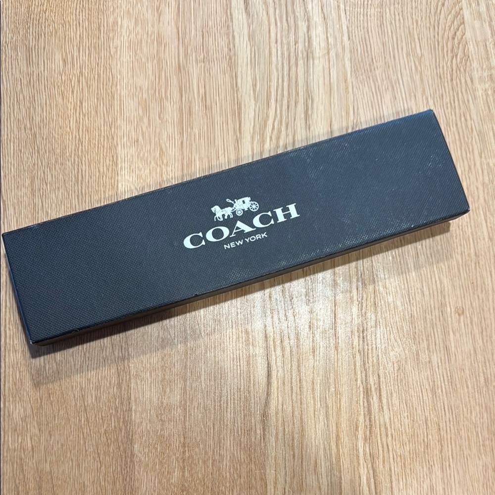Coach Tea Rose Leather Apple Watch Band – 38/40/41 mm – Blush – NWOT
